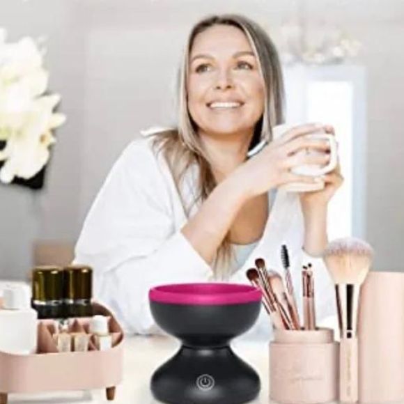 Spin-Renew™ Automatic Makeup Brush Cleaner